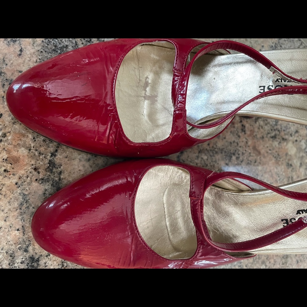 Taryn Rose Patent Cross Strap Sandals - Picture 6 of 9
